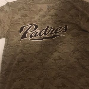Padres jersey camo edition small